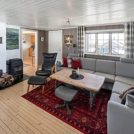 3 Bedroom Lovely In 펜션