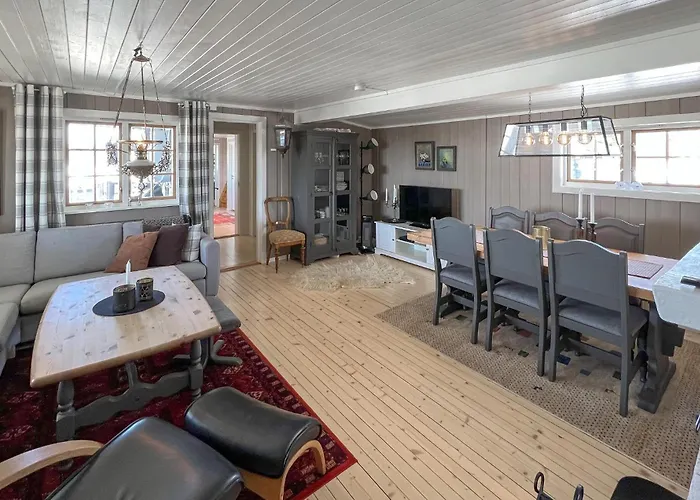 3 Bedroom Lovely In 펜션 *